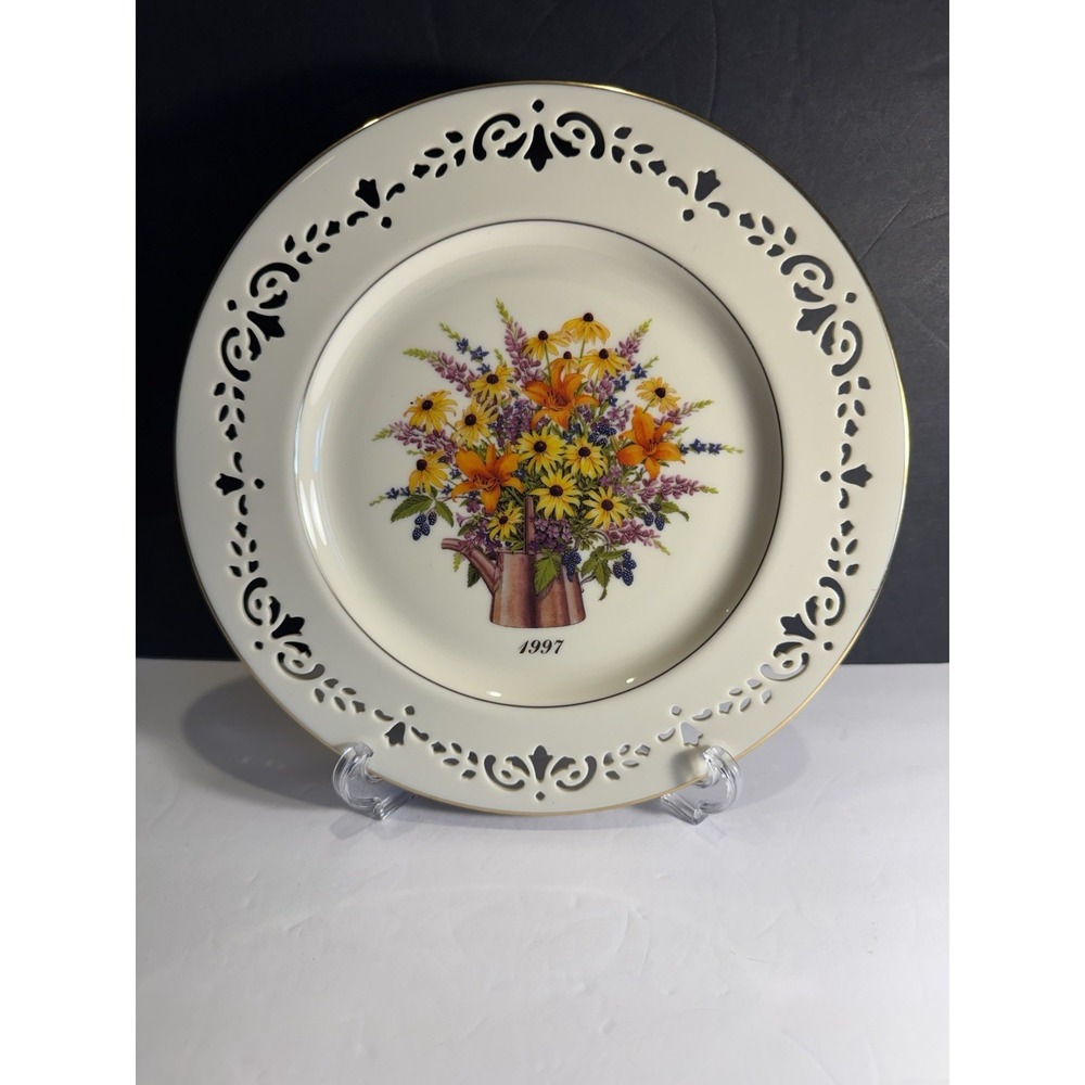 Lenox Colonial Bouquet Maryland 1997 Pierced Collector Plate 10.5"